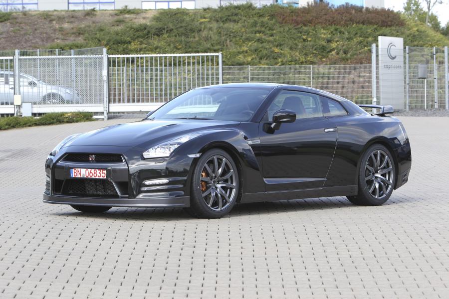  Nissan GT-R 2013 года  (EU) (фото 36 из 69)
